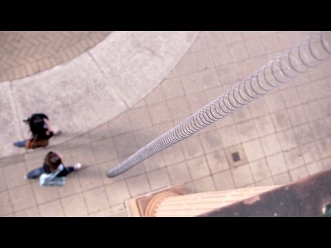 Picătură Slinky Slow-Mo super-dimensionată