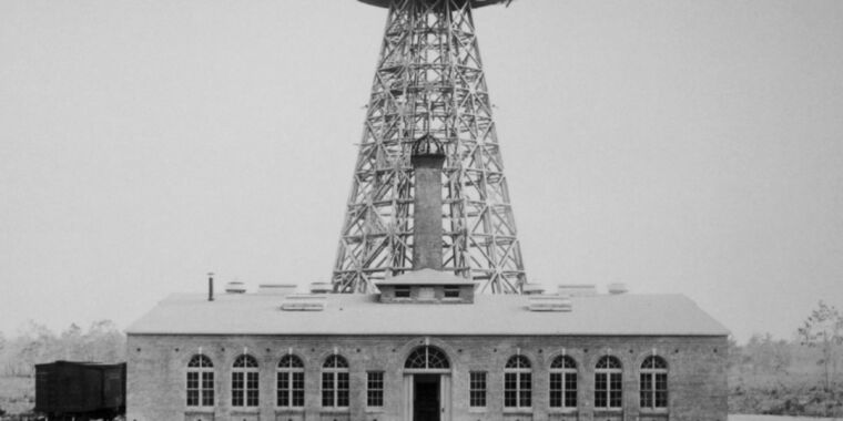 Laboratorul istoric Wardenclyffe al lui Nikola Tesla este în pericol după un incendiu devastator