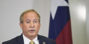 texas-da-in-judecata-pfizer-cu-argument-anti-vax-covid-care-este-o-prostie-pura