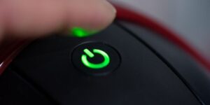 aproape-fiecare-dispozitiv-windows-si-linux-vulnerabil-la-noul-atac-de-firmware-logofail