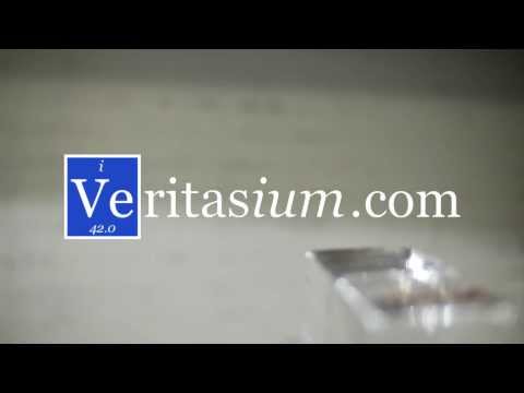 Experiment de tăiere a gheții