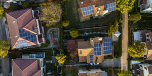 guvernul-creeaza-o-aplicatie-pentru-a-reduce-rolul-guvernului-in-acordarea-permiselor-solare