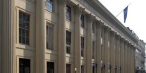 stiinta-traieste-aici:-faceti-un-tur-virtual-al-royal-institution-din-londra