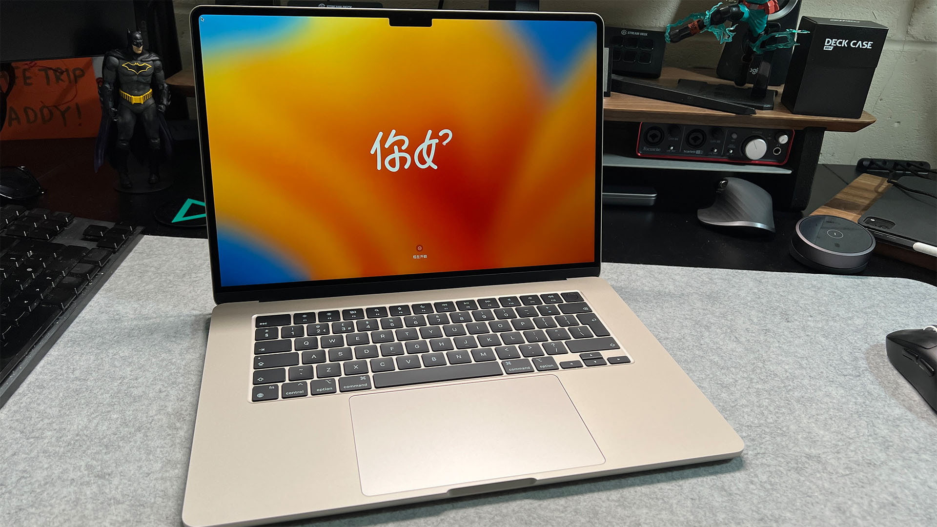 luati-un-macbook-air,-ideal-pentru-programatori-si-studenti,-in-vanzarile-de-dupa-craciun