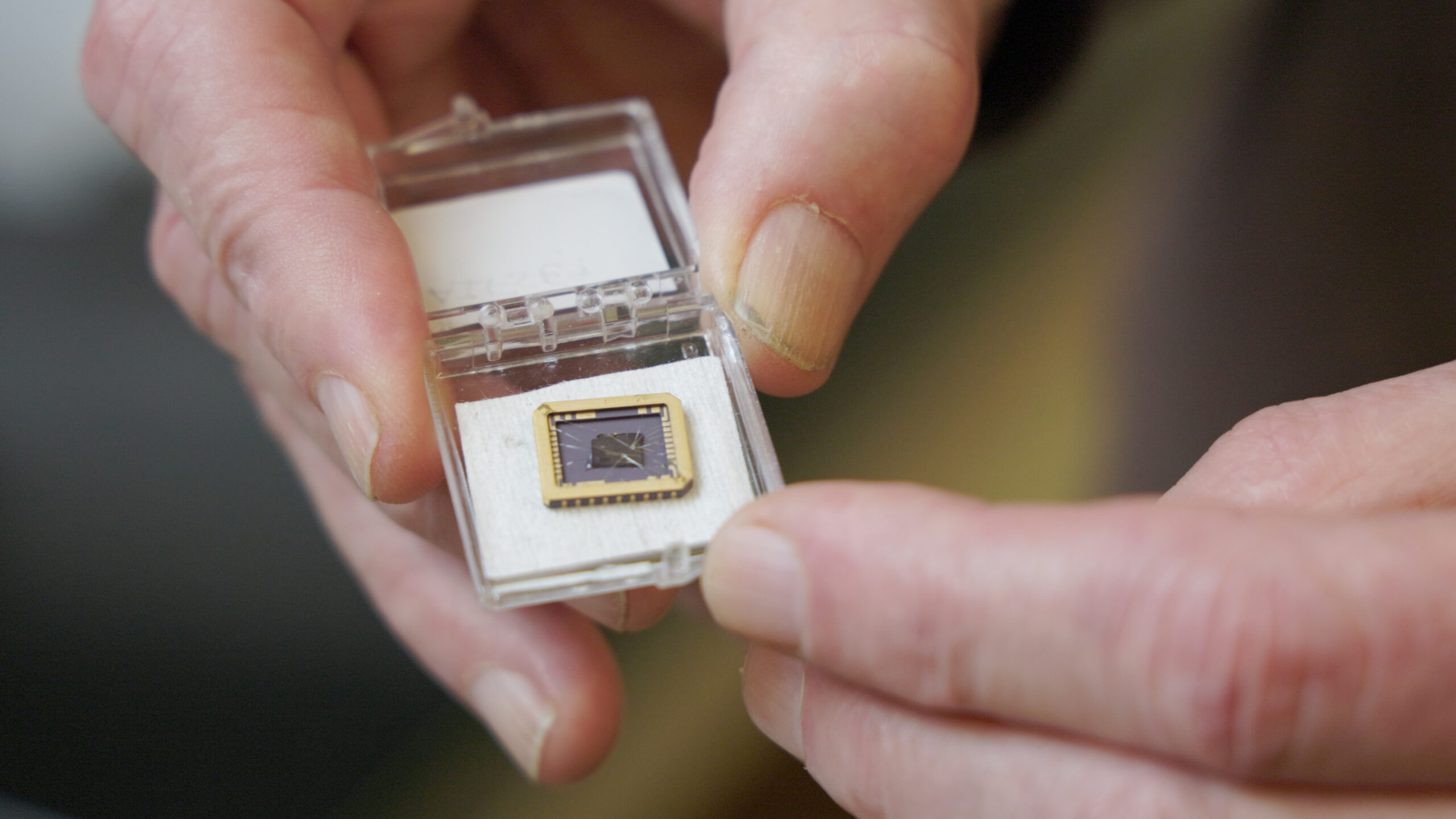 primul-semiconductor-de-grafen-din-lume-ar-putea-alimenta-viitoarele-computere-cuantice