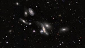 universul-ar-putea-fi-mai-tanar-decat-am-crezut,-sugereaza-miscarea-galaxiilor