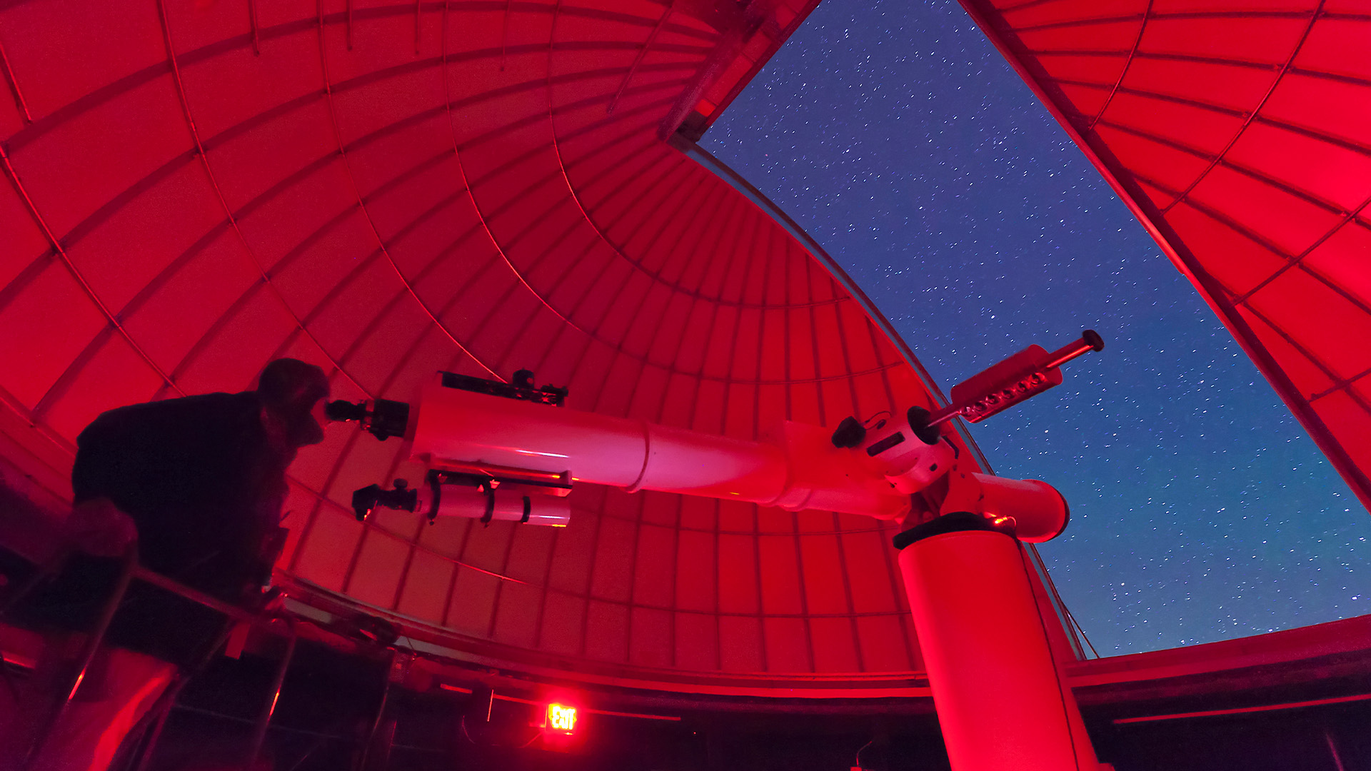 eclipsa-de-soare-din-8-aprilie:-4-telescoape-si-observatoare-unde-poti-urmari-totalitatea