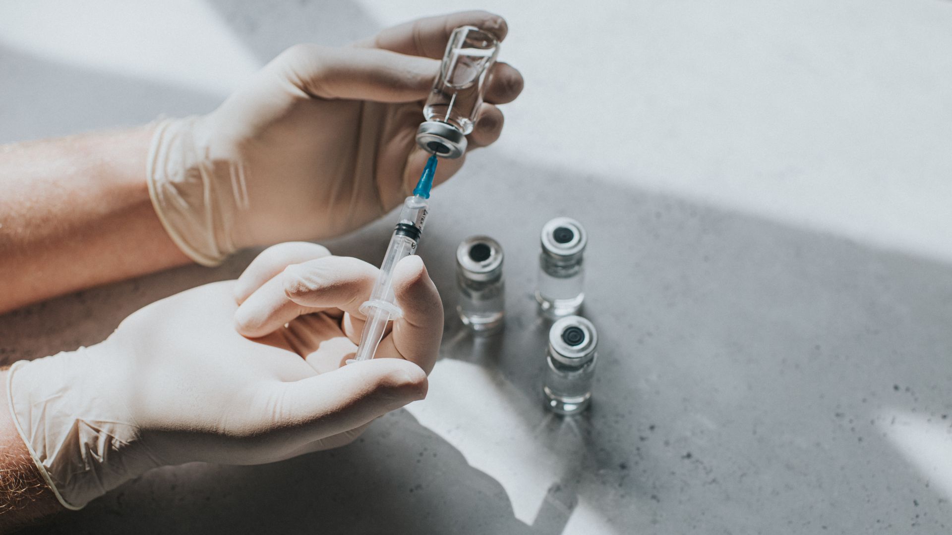 un-nou-studiu-arnm-„vaccin-impotriva-cancerului”-este-lansat-in-marea-britanie