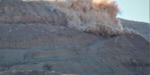 o-fosta-mina-dintr-un-sit-bogat-in-fosile-provoaca-dureri-de-cap-blm
