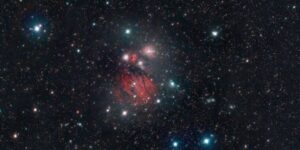 daily-telescope:-o-nebuloasa-stralucitoare-intr-o-constelatie-cu-un-singur-corn