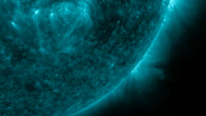 urmariti-prima-eruptie-solara-de-clasa-x-din-2024-care-erupe-de-la-soare-intr-un-mod-exploziv