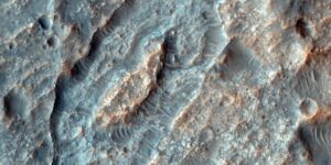 marte-a-experimentat-un-precursor-al-placilor-tectonice