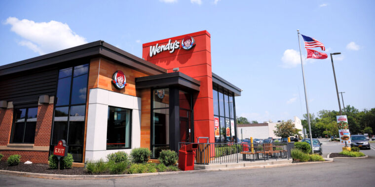 Wendy's va experimenta o creștere dinamică a prețurilor la alimente în 2025