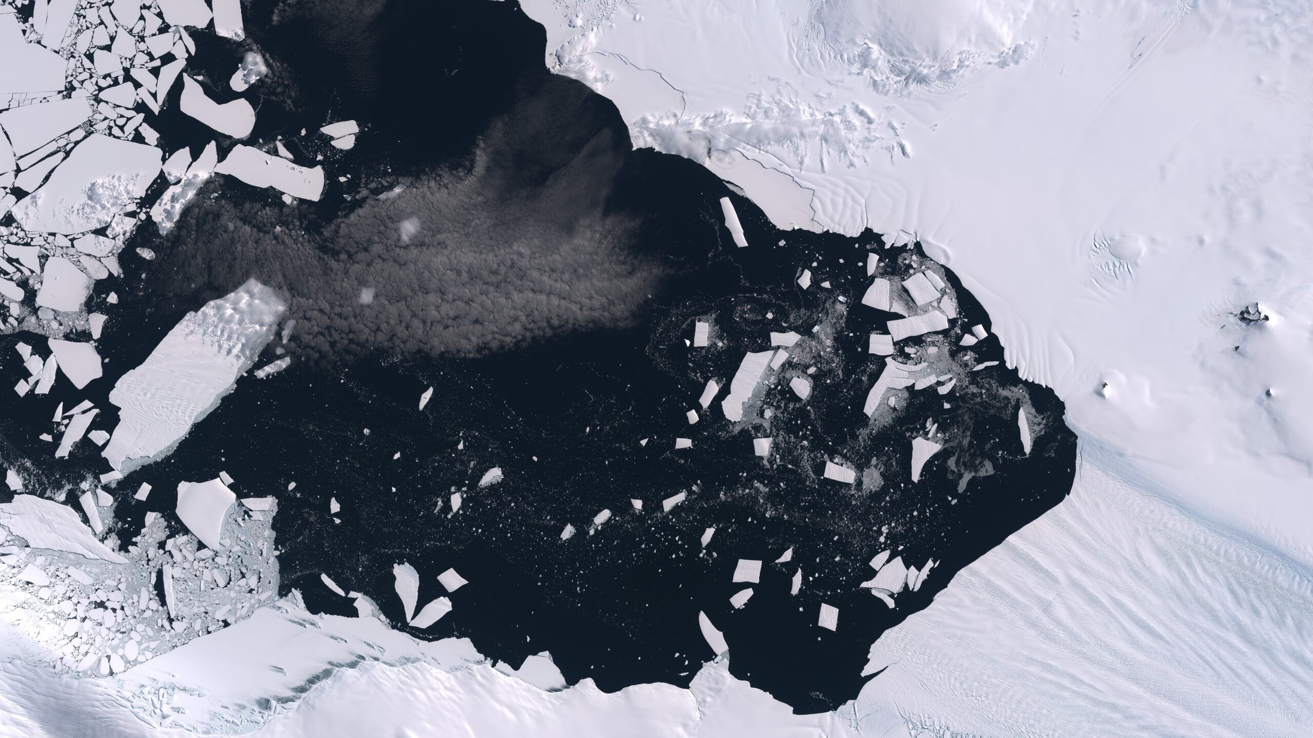 fracturarea-ghetarului-antarctic-bate-recordul-de-viteza-de-80-mph