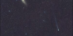 daily-telescope:-o-fotografie-stralucitoare-a-unei-comete-in-apropierea-soarelui