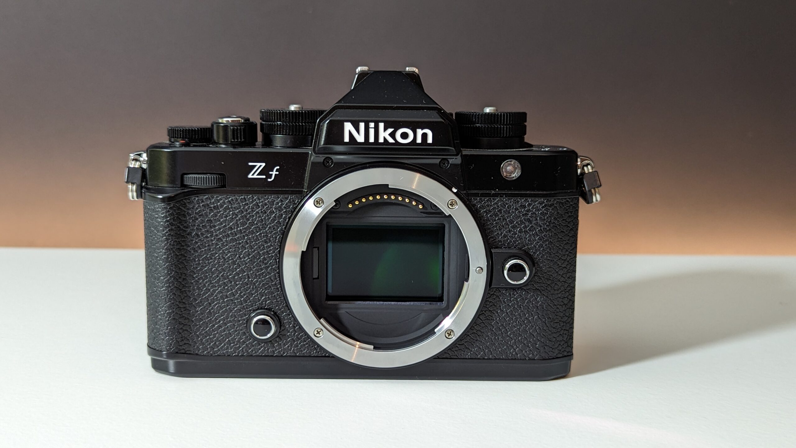 recenzie-nikon-zf