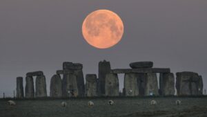 „oprirea-lunara-majora”-poate-dezvalui-daca-stonehenge-este-aliniat-cu-luna