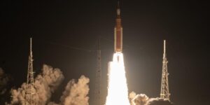 nasa-doreste-o-returnare-a-probei-pe-marte-mai-ieftina-—-boeing-propune-cea-mai-scumpa-racheta