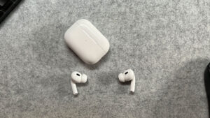 recenzie-apple-airpods-pro-2