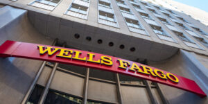 „simularea-activitatii-de-la-tastatura”-duce-la-concedierea-angajatilor-wells-fargo