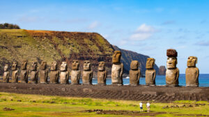 insula-pastelui-(rapa-nui)-si-celebrele-sale-statui-moai