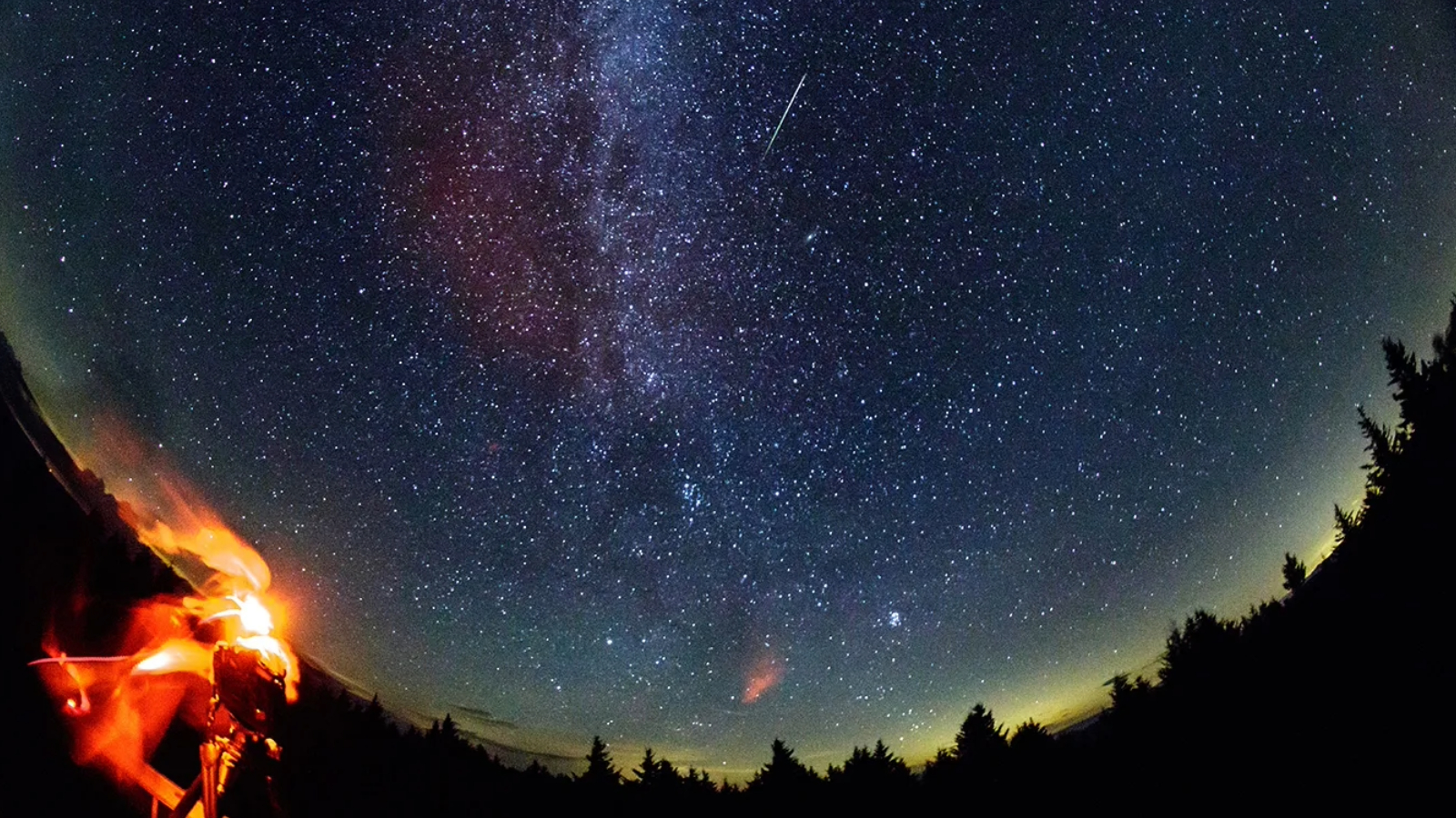 ploaia-de-meteoriti-„dubla”-va-lumina-cerul-saptamana-viitoare-iata-cum-sa-vizionezi.