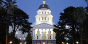 de-la-sf-la-legea-statului:-planul-californiei-de-a-preveni-catastrofa-ai