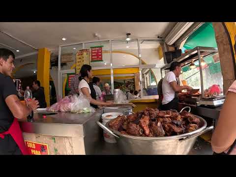Carnitas El Conejo en la plaza Abasolo, Irapuato Guanajuato.
