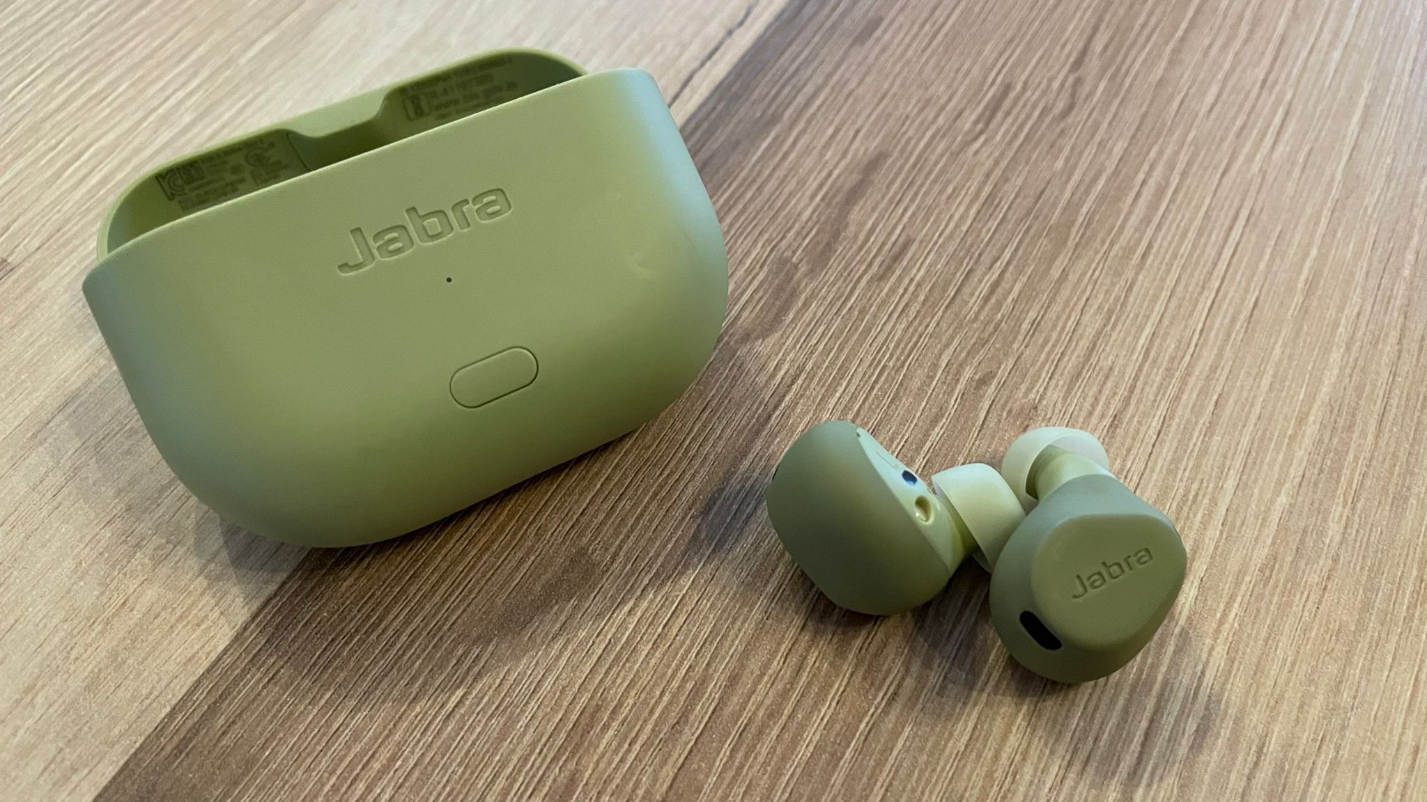revizuirea-castilor-de-alergare-jabra-elite-8-active-gen-2