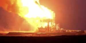 raportul-rachetei:-blue-origin-zboara-sase-in-spatiu;-cand-se-va-lansa-starship-din-nou?