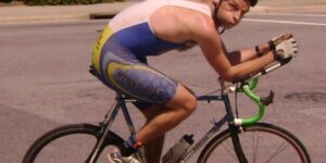 vanturile-din-spate-nu-ii-ajuta-pe-biciclistii-„everesting”.