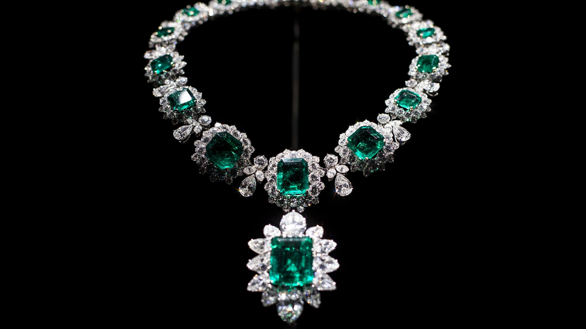 care-sunt-mai-rare:-diamantele-sau-smaraldele?