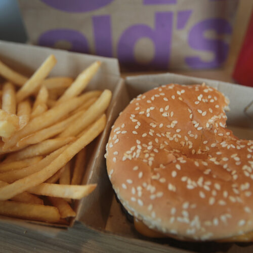 Focarul mortal de E. coli Quarter Pounder de la McDonald's este probabil mai mare decât știm