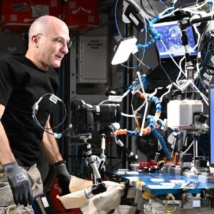 cel-mai-batran-astronaut-activ-al-nasa-este,-de-asemenea,-unul-dintre-cei-mai-curiosi-oameni