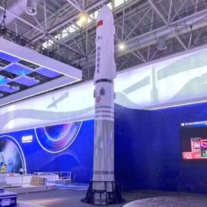 china-dezvaluie-o-noua-racheta-de-transport-greu-care-este-o-clona-a-navei-spacex