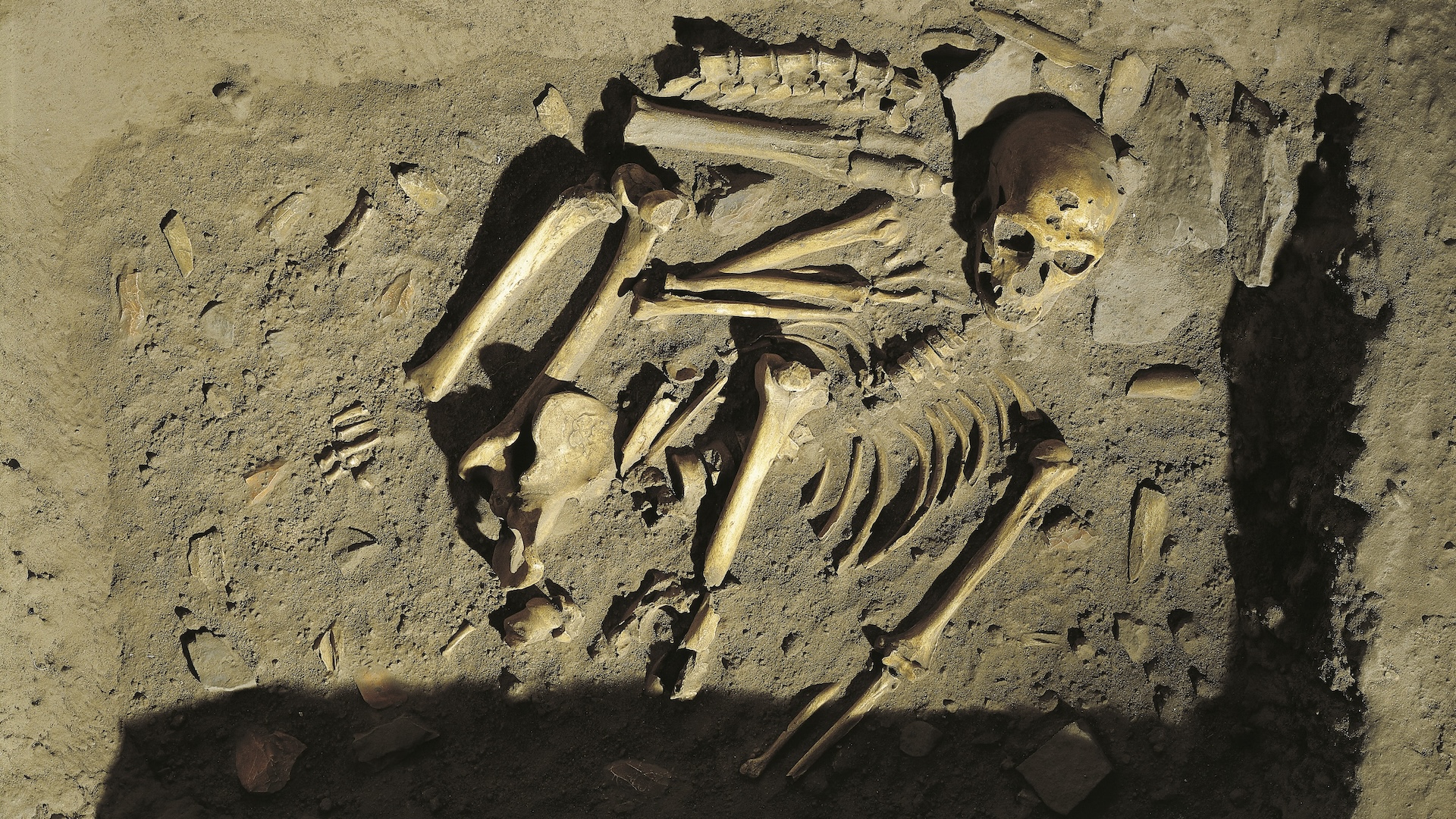neanderthalienii-si-homo-sapiens-timpurii-si-au-ingropat-mortii-in-mod-diferit,-sugereaza-studiul