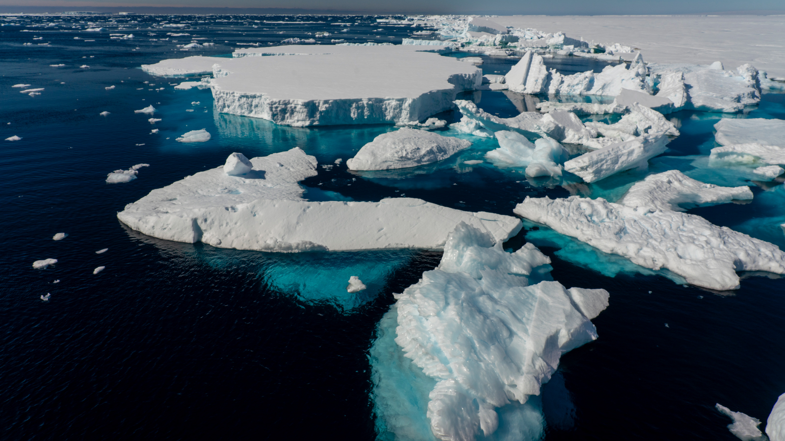 pierderea-drastica-a-ghetii-din-antarctica-ar-putea-alimenta-vremea-extrema-in-anii-urmatori