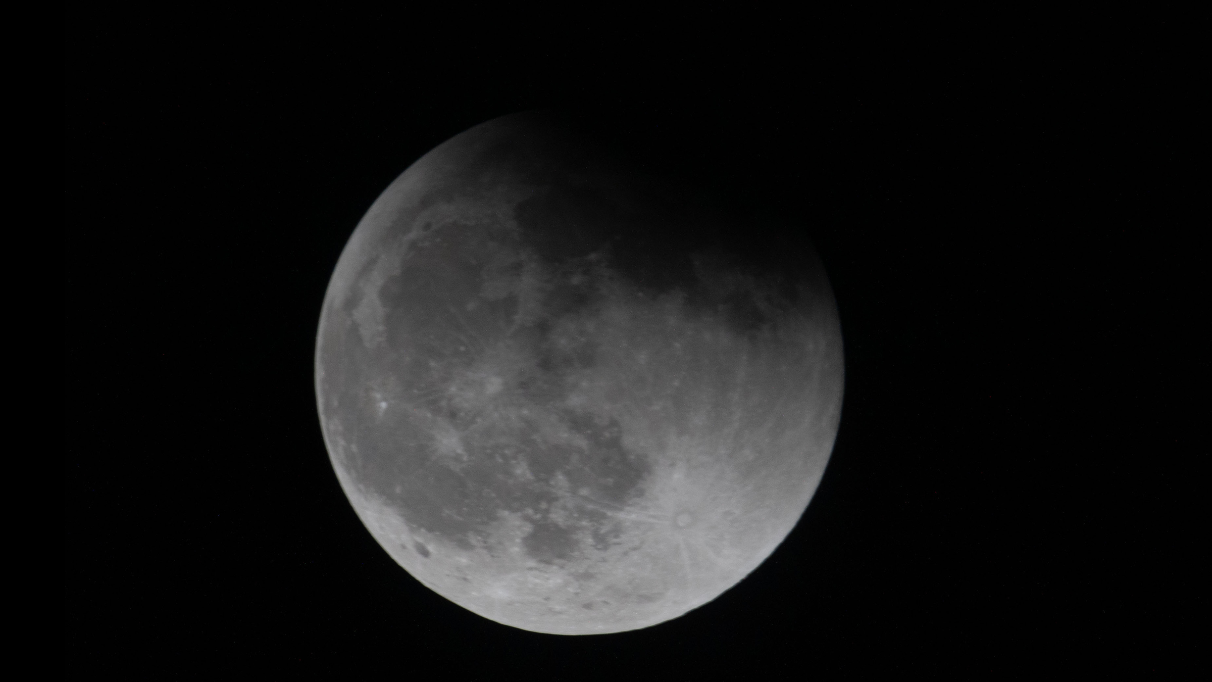 este-luna-o-planeta?