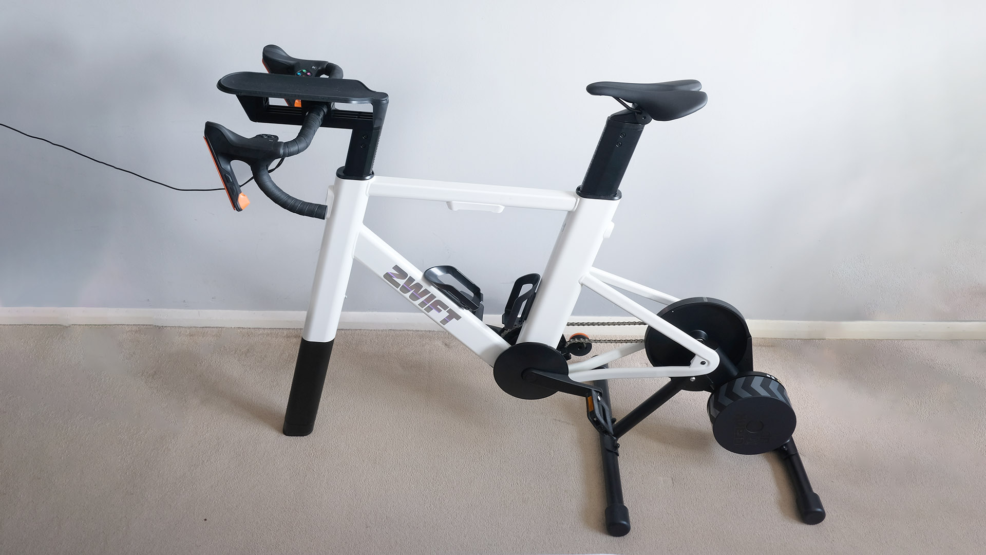 revizuirea-bicicletei-inteligente-zwift-ride