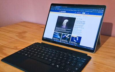 Recenzie Microsoft Surface Pro 11: un hibrid compact și orbitor 2-in-1