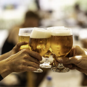 studiu-mare-arata-ca-consumul-de-alcool-este-bun-pentru-nivelul-colesterolului