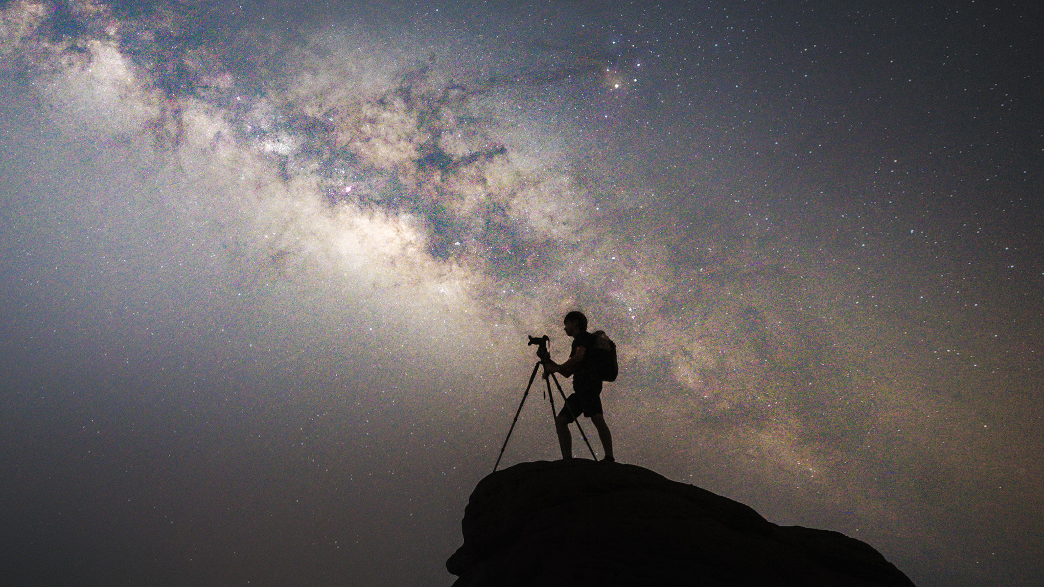 cele-mai-bune-camere-pentru-incepatori-pentru-astrofotografie-2025