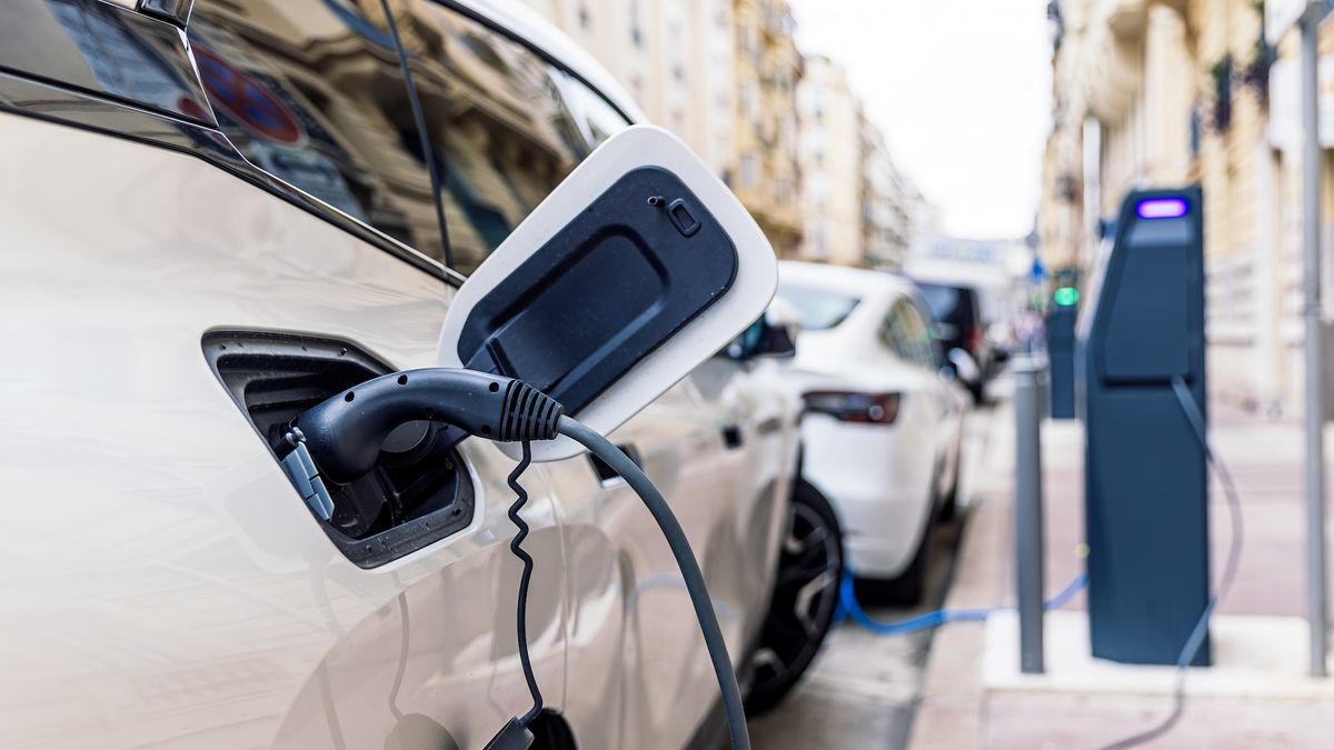 masini-electrice:-fapte-despre-vehiculele-care-redau-transportul-rutier