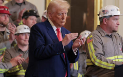 În primele sale 100 de zile, Trump a lansat un „atac complet” asupra mediului