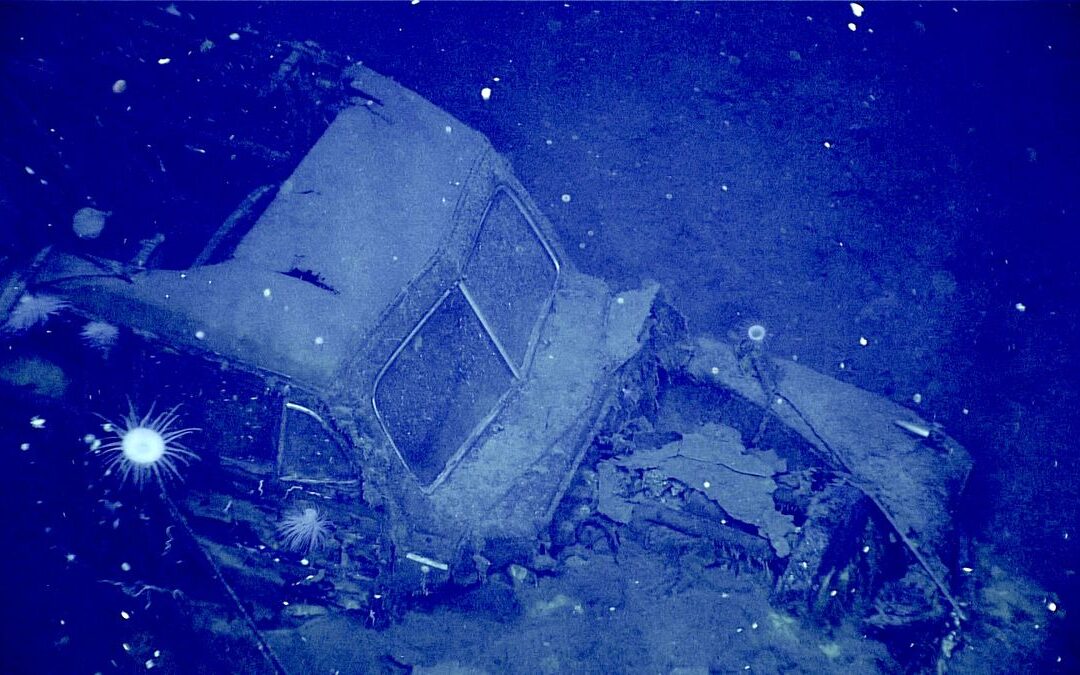 Mașina Ford din anii 1940 găsită pe epava transportatorului american de război