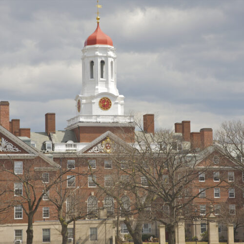 Agențiile federale continuă să încheie toate finanțările către Harvard