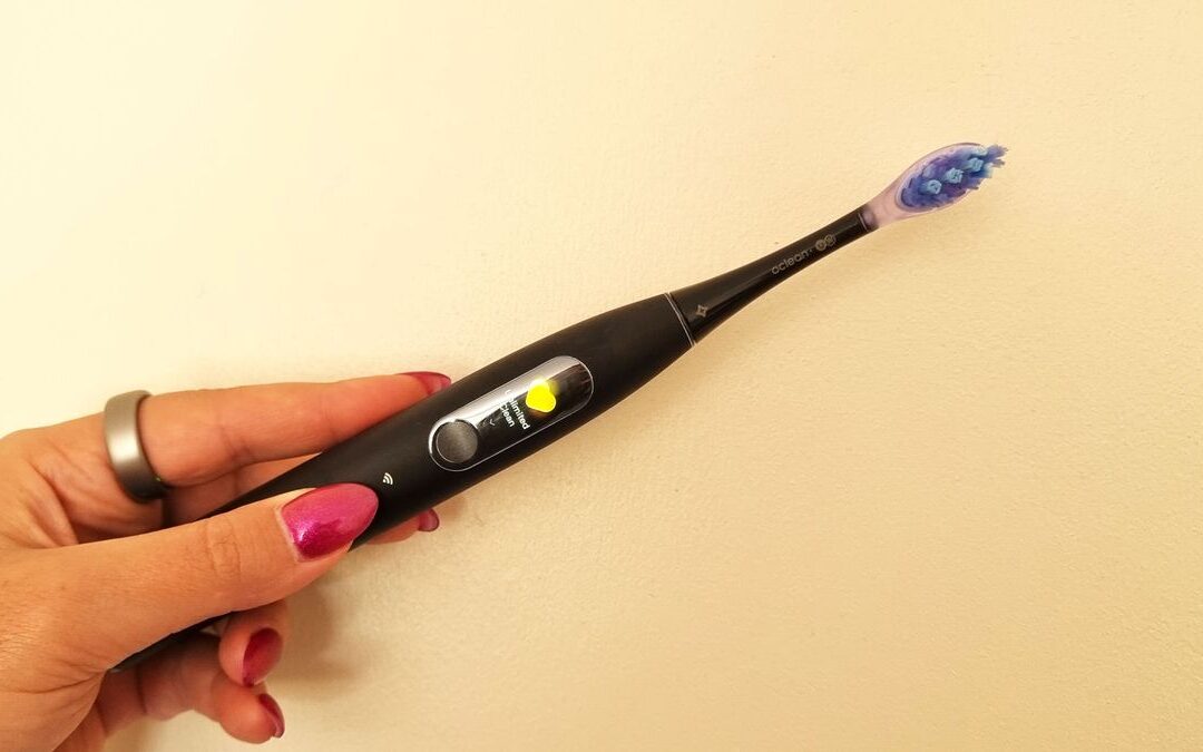 Oclean X Ultra S Review: Prima periuță de dinți electrică vorbitoare