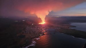 topirea-ghetarilor-ar-putea-declansa-eruptii-vulcanice-pe-tot-globul,-descoperiri-de-studiu