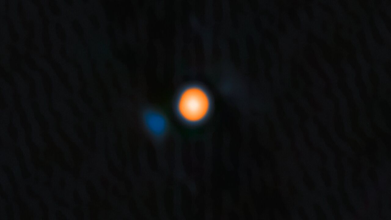 astronomii-impartasesc-cele-mai-bune-dovezi-conform-carora-betelgeuse-are-o-vedeta-insotitoare-secreta-si-au-poreclit-o-„bratara”-ei