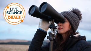 economisiti-pe-un-favorit-cu-stargazing:-celestron-skymaster-15×70-acum-doar-79-usd